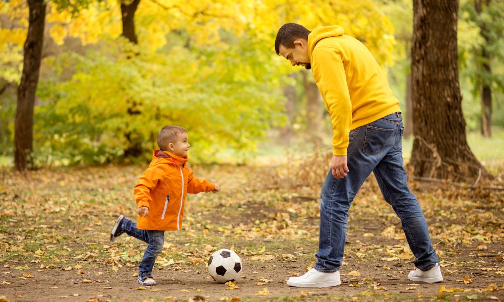 tips-for-keeping-your-kids-warm-during-fall-sports-hot-chillys